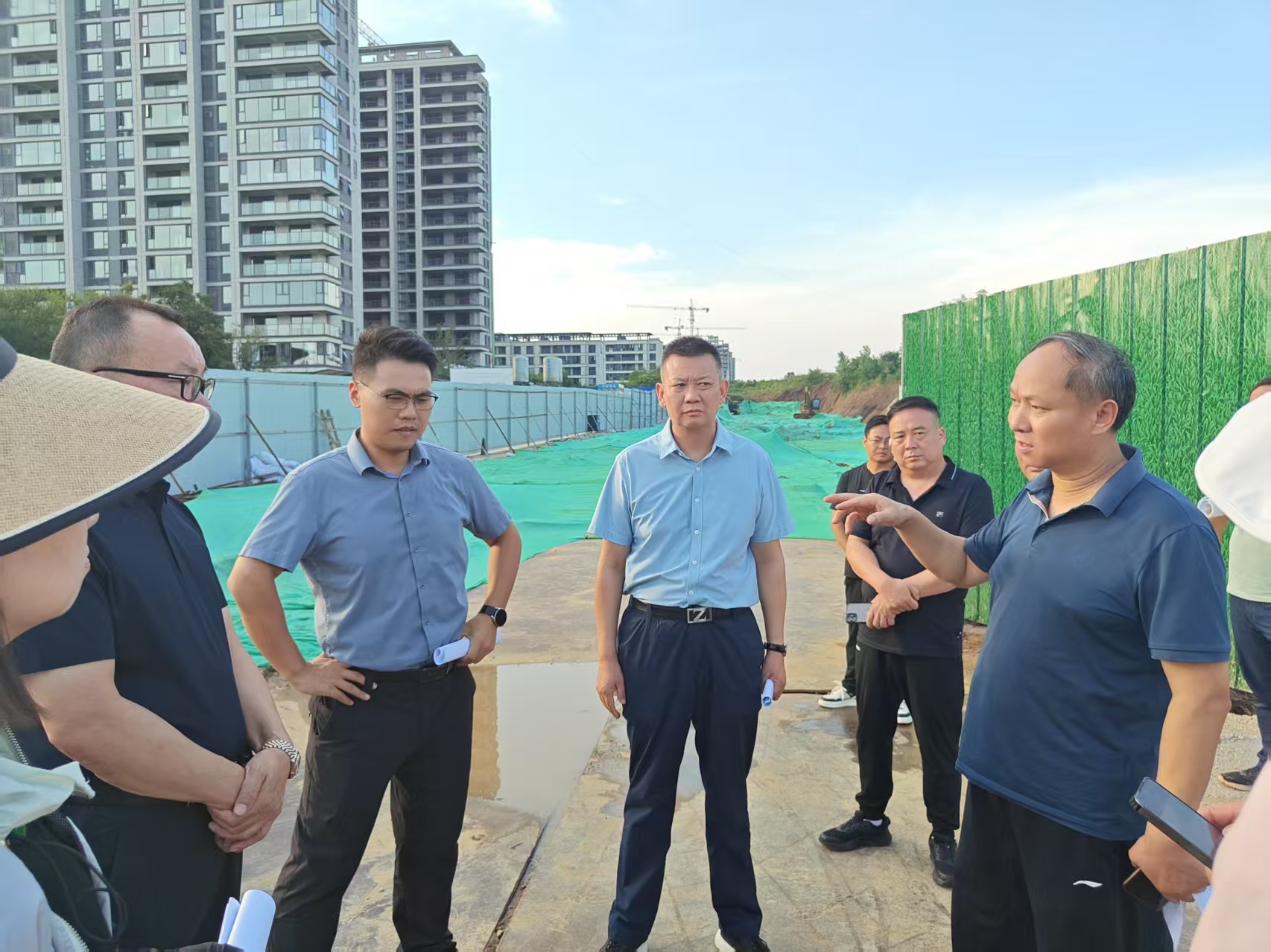 【羊山里项目 】靶向部署抓落实 全力以赴保工期协同发力